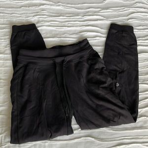 Lululemon Black Jogger 4